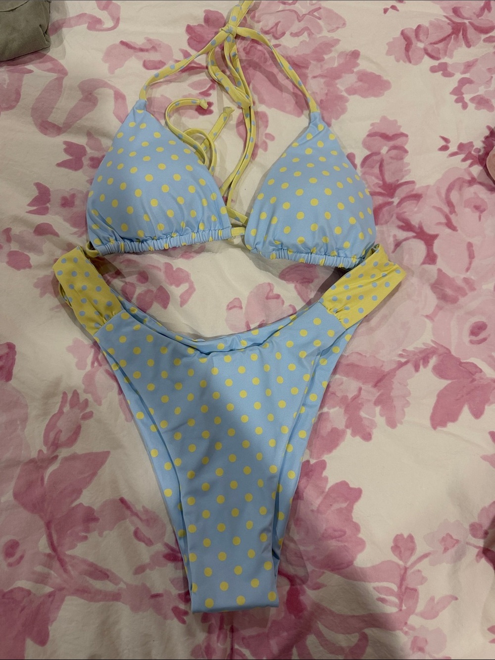 Blueberry lemonade Twin Ties bikini size medium